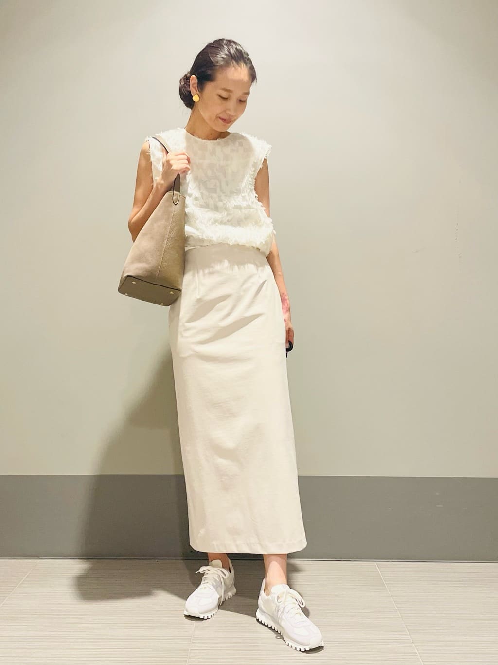 Annさんの「DRESSTERIOR｜◆【洗える/ポケット付き】ストレッチナロースカート」を使ったコーディネート