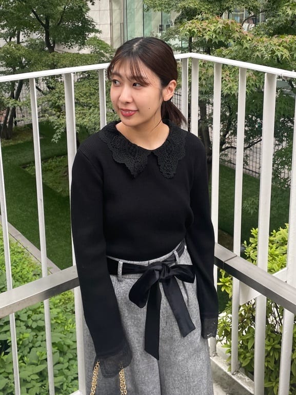abeさんの「Couture brooch｜フェイクファーチェーンバッグ」を使ったコーディネート