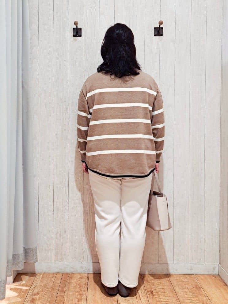 kotomiさんの「SHOO･LA･RUE｜【あったか/洗濯機可】もちもちの肌触りがやみつきに 裏起毛テーパードパンツ」を使ったコーディネート