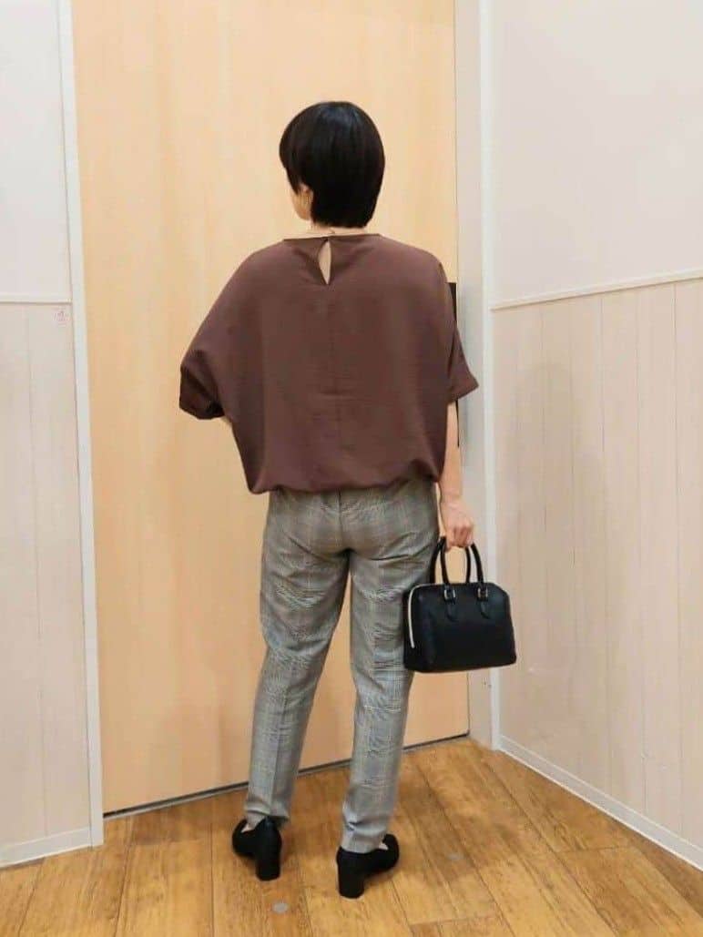 Kさんの「SHOO･LA･RUE｜【洗濯後しわになりにくい】さらっとタッチの 5分袖ドルマンブラウス」を使ったコーディネート
