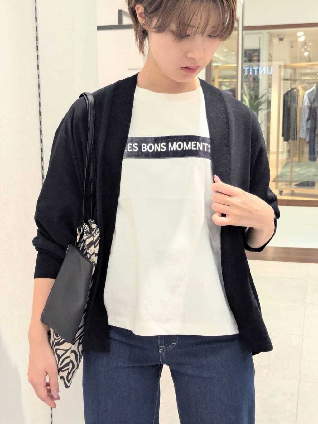 nonoさんの「UNTITLED｜【コットン100/ゆったり/ショート丈/洗える】ベロアロゴTシャツ」を使ったコーディネート