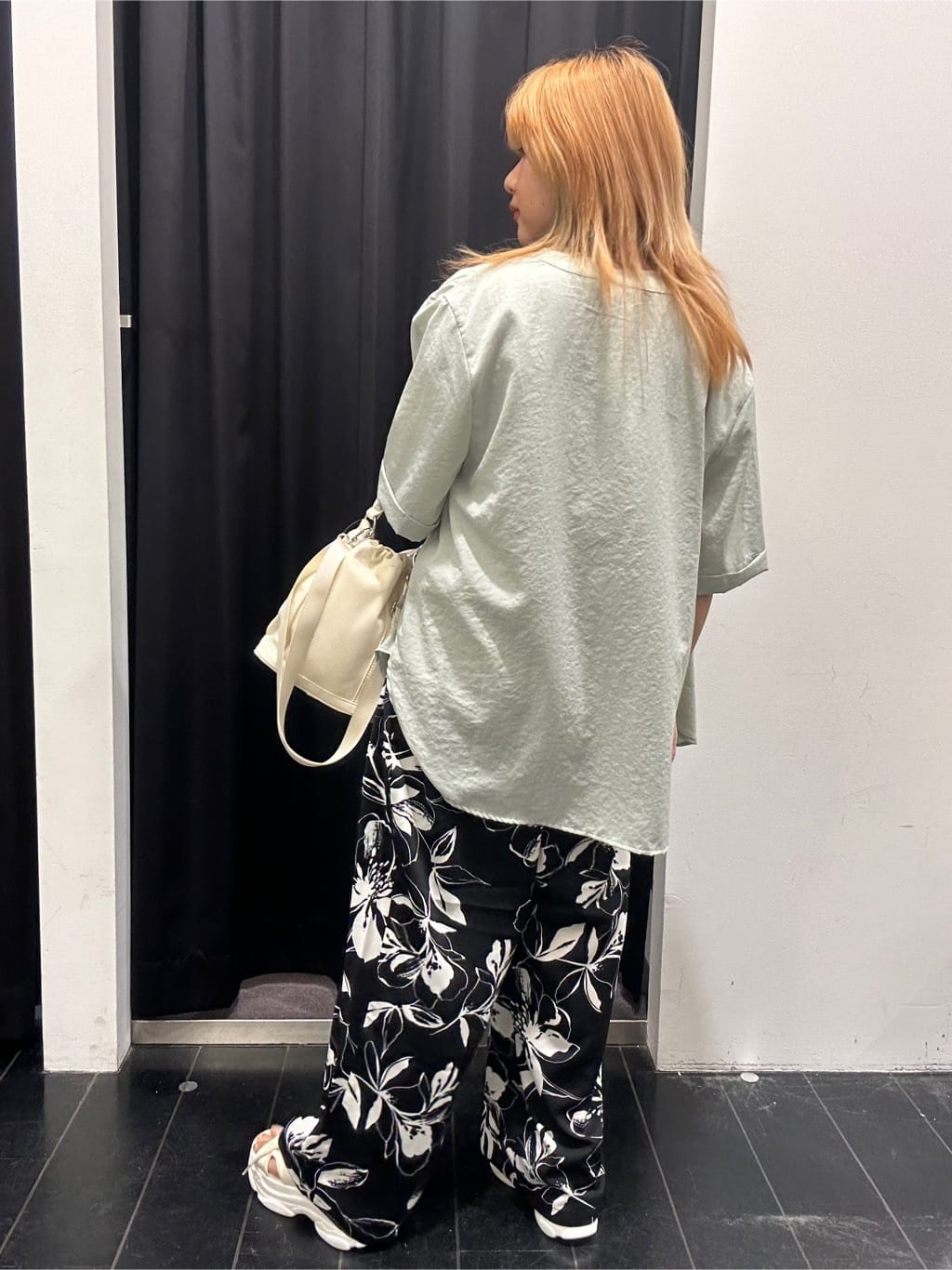 ひらのみさんの「THE SHOP TK｜」を使ったコーディネート