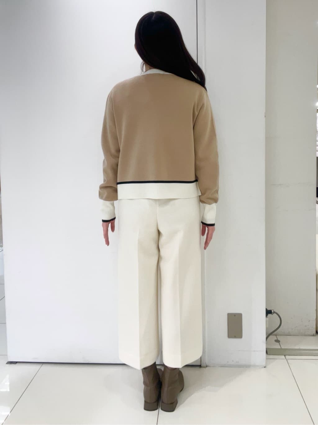 moeさんの「UNTITLED｜【アンサンブル可/ジャケット風】ウールミラノリブカーディガン」を使ったコーディネート