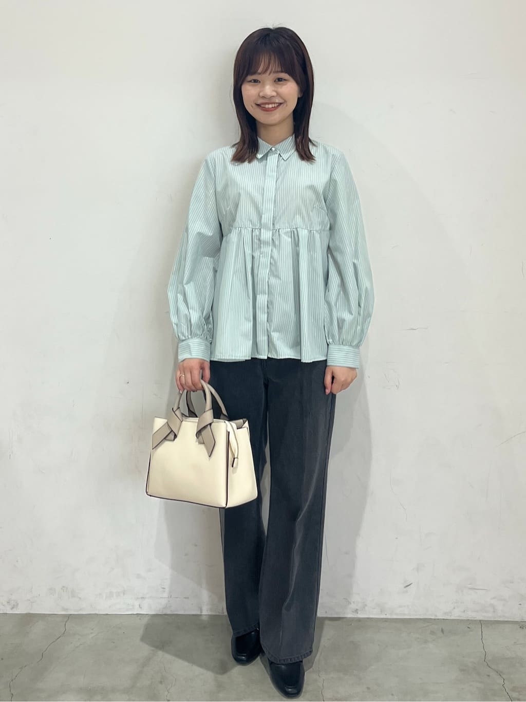 ちなさんの「OPAQUE.CLIP｜《丈が選べる》ストレートデニムパンツ【洗濯機洗い可】」を使ったコーディネート
