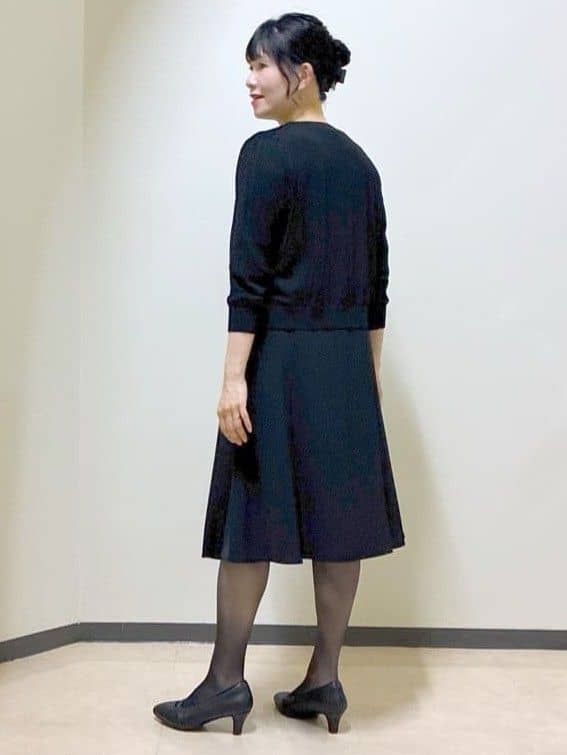  beni_gingerさんの「Reflect｜【一枚着で着映え◎／ジャケットのインナーにも】フロント開きブラウス」を使ったコーディネート