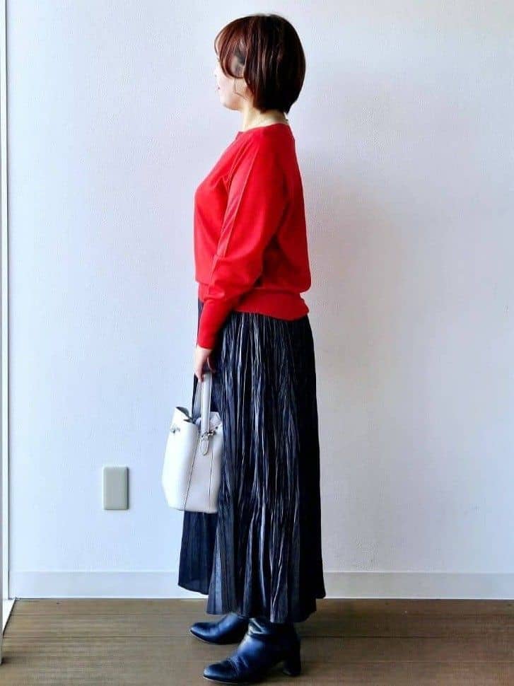 やじまさんの「UNTITLED｜【アンサンブル可/洗える】シルクウールカシミヤ ドルマンスリーブニット」を使ったコーディネート