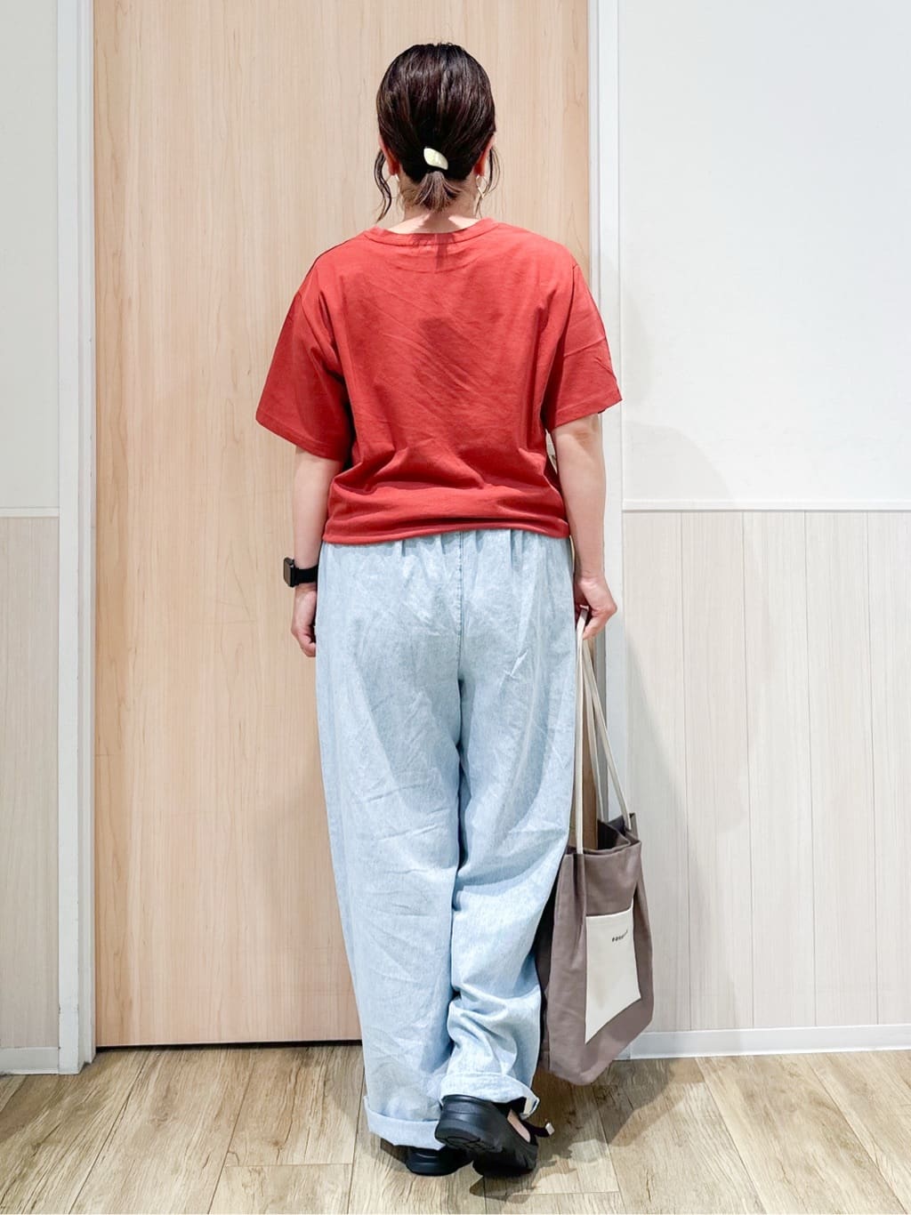 mimoさんの「SHOO･LA･RUE｜【S-LL/ひんやり/UV】選べる6柄でそれぞれ欲しくなる プリントTシャツ」を使ったコーディネート