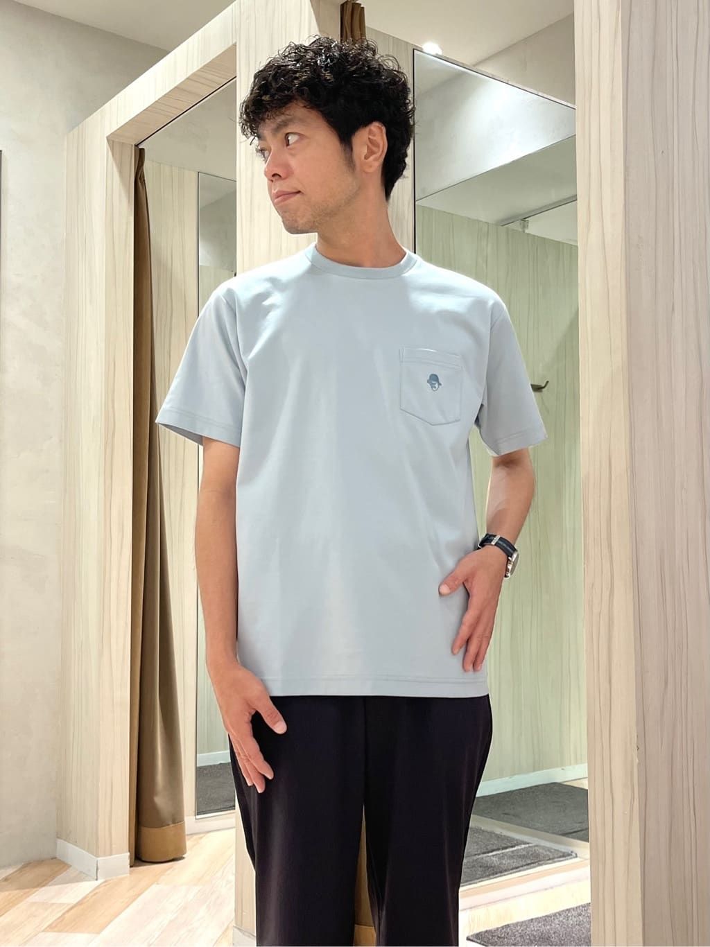URAさんの「TAKEO KIKUCHI｜【3Dナイロンストレッチ】スリムイージーパンツ」を使ったコーディネート