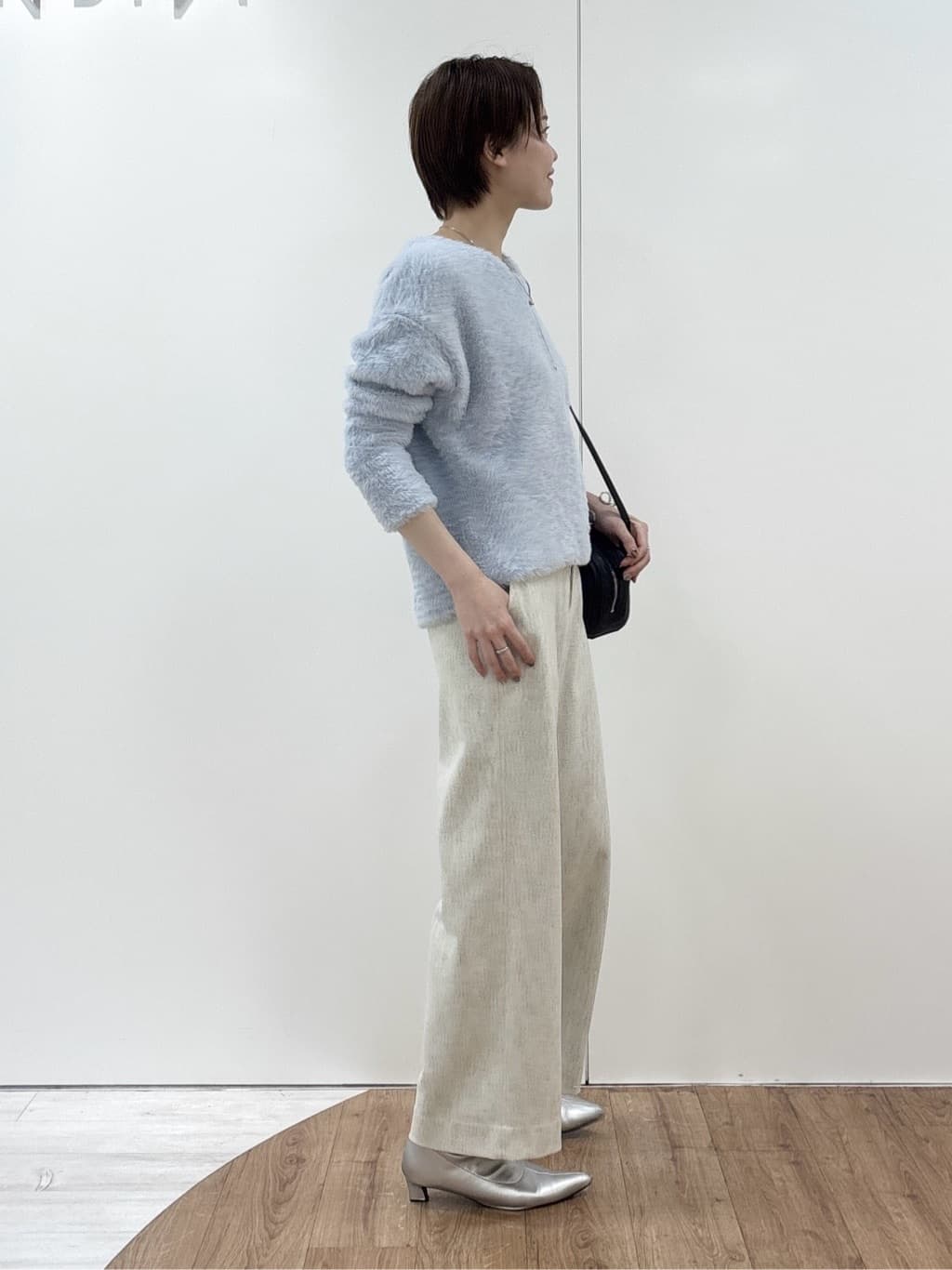 kanaeさんの「INDIVI｜【褒められパンツ／ウール混】ウォームウール ワイドパンツ」を使ったコーディネート