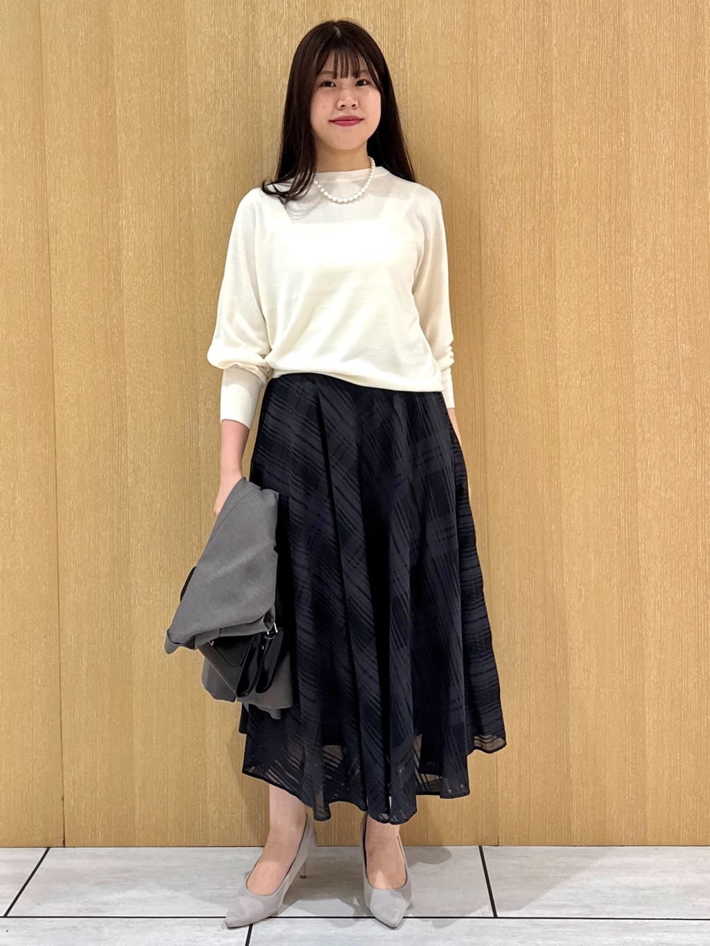 nanaさんの「UNTITLED｜【セットアップ可/後ろウエストゴム】シアーチェックスカート」を使ったコーディネート