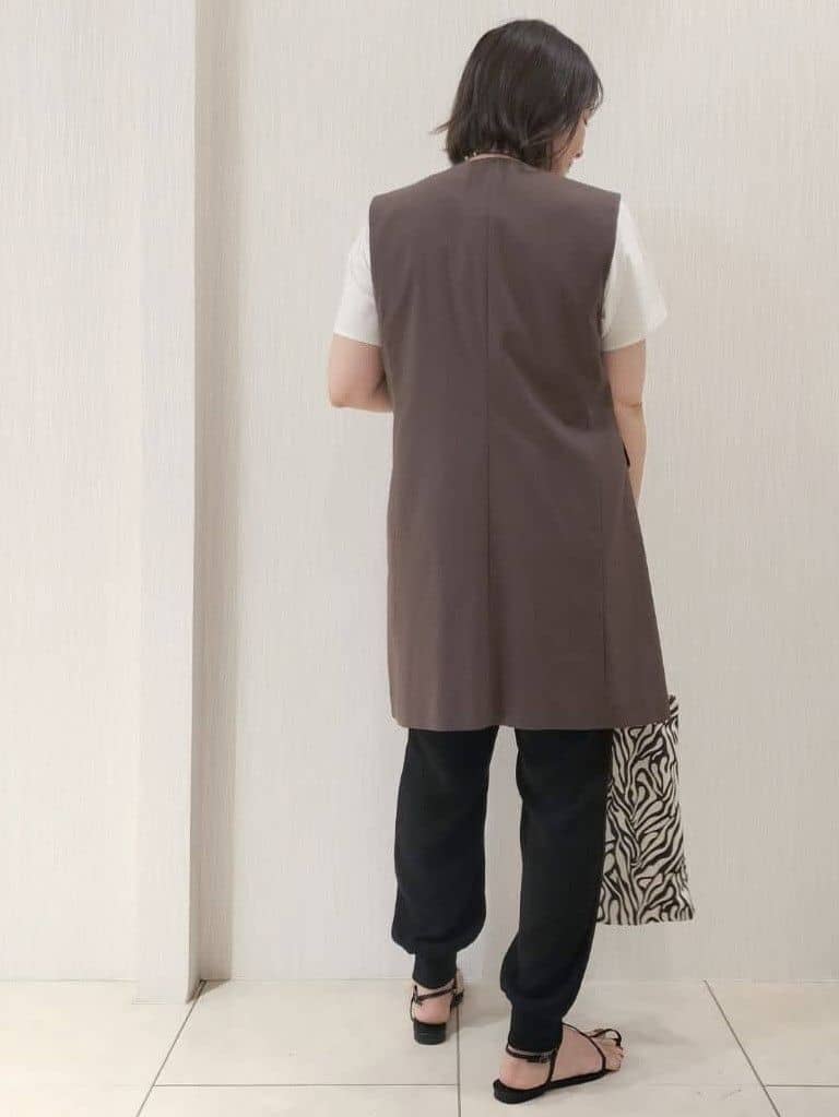 naokoさんの「UNTITLED｜【接触冷感/洗える】Vネックコットンプルオーバー」を使ったコーディネート