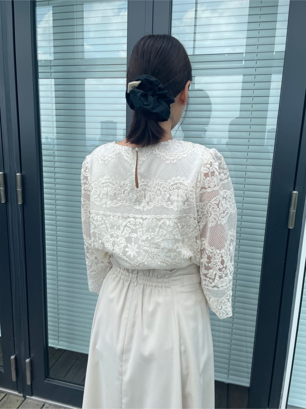 abeさんの「Couture brooch｜カットパイピングリボンパンプス」を使ったコーディネート