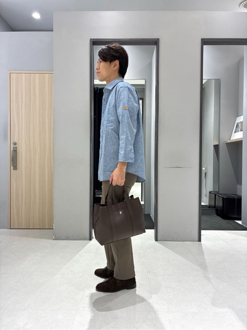 わいずみさんの「TAKEO KIKUCHI｜【360&deg;ストレッチ／セットアップ対応】None Of Stress パンツ」を使ったコーディネート
