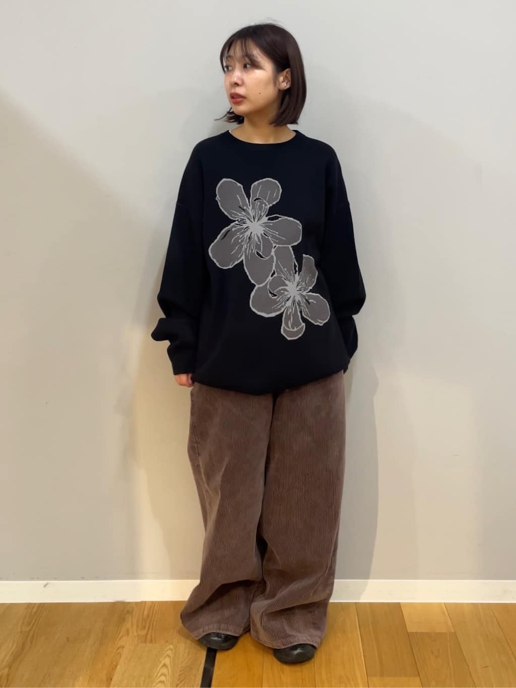 abeさんの「tk.TAKEO KIKUCHI｜フラワーニットプルオーバー」を使ったコーディネート