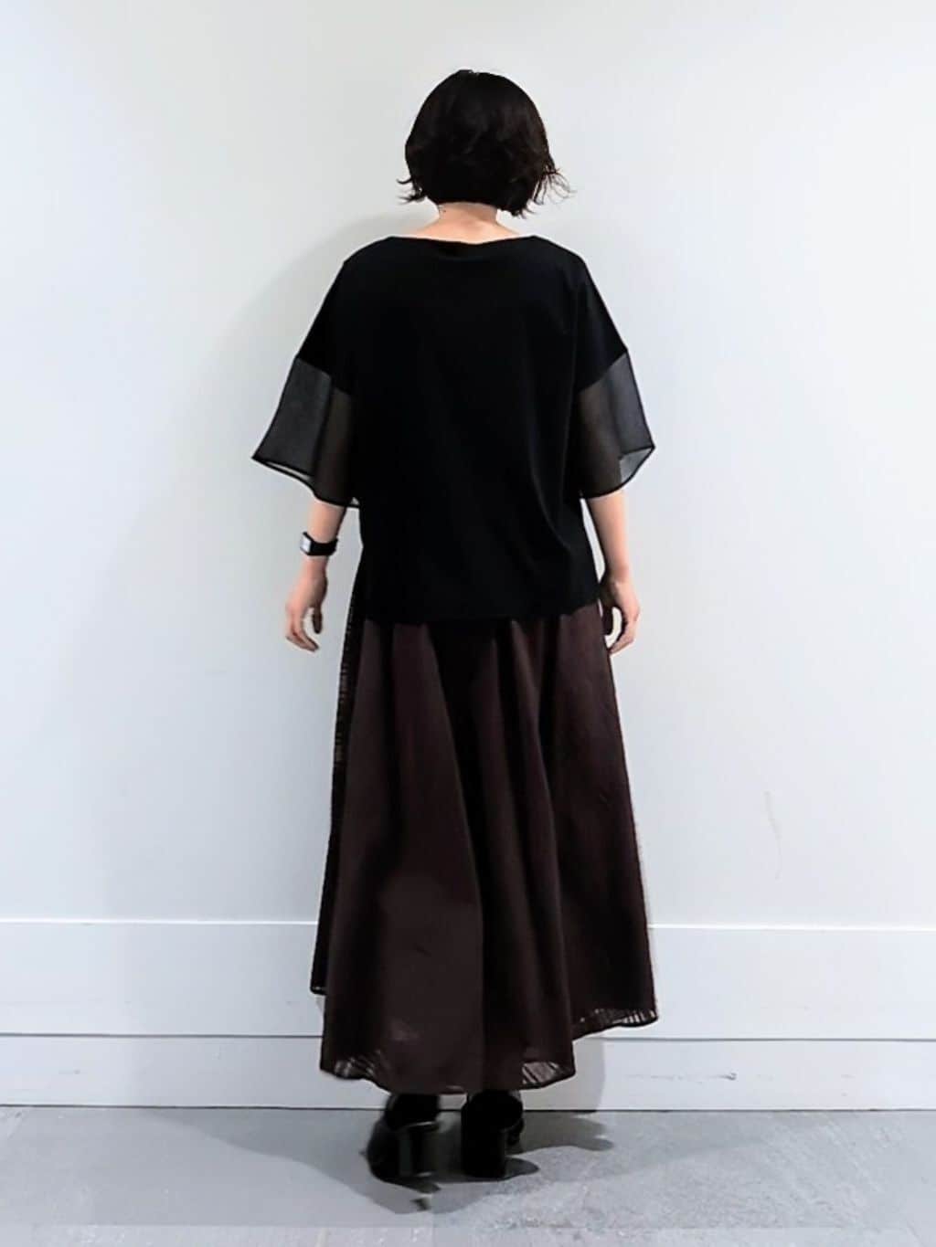 ミズタさんの「UNTITLED｜【洗える/五分袖】シアースリーブ プルオーバー」を使ったコーディネート