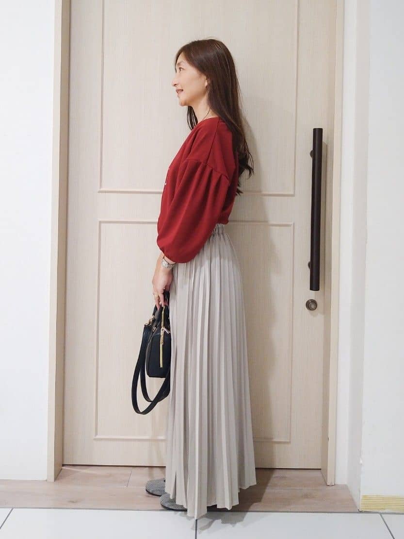 mi-saさんの「SHOO･LA･RUE｜【2点セット/7分袖】大人のきれい見え お袖タック入りアクセ付きトップス」を使ったコーディネート