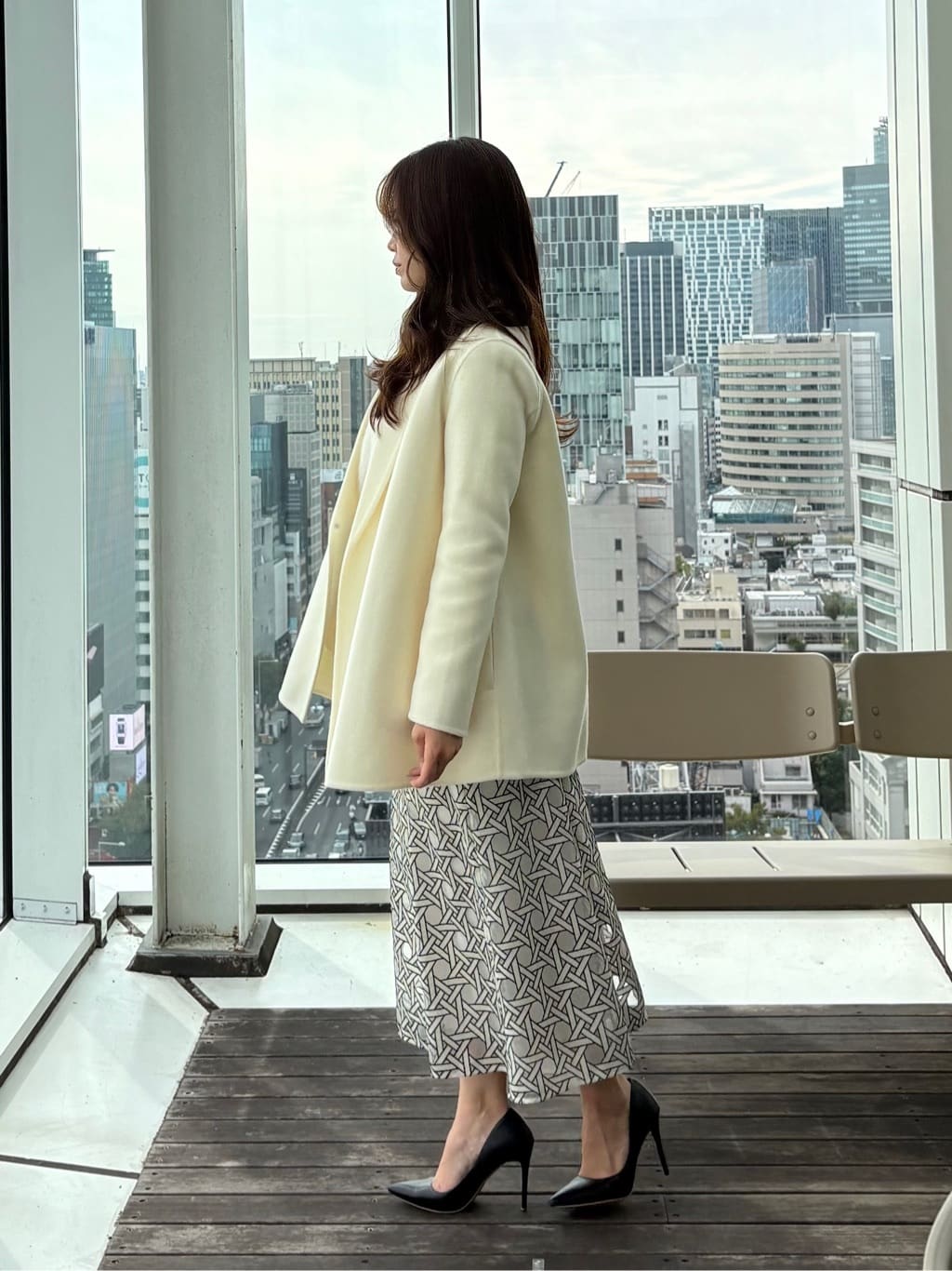 MISAKIさんの「COUP DE CHANCE｜【フォックス混】ショート丈ニットトップス」を使ったコーディネート