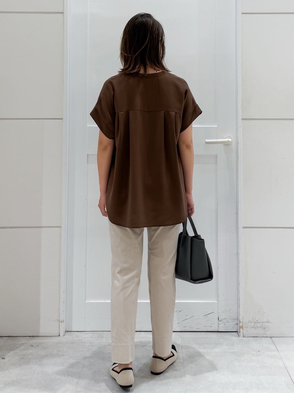 yuka.aさんの「OPAQUE.CLIP｜《7色展開／SS-LLサイズ》ストレッチスキッパーブラウス／セットアップ対応【洗濯機洗い可／防シワ】」を使ったコーディネート