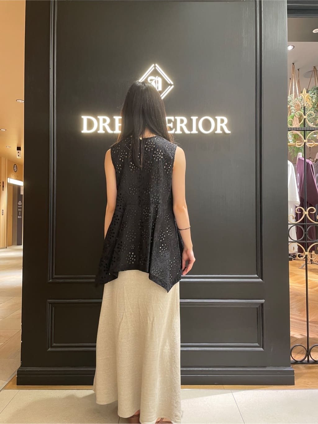 Karinさんの「DRESSTERIOR｜」を使ったコーディネート
