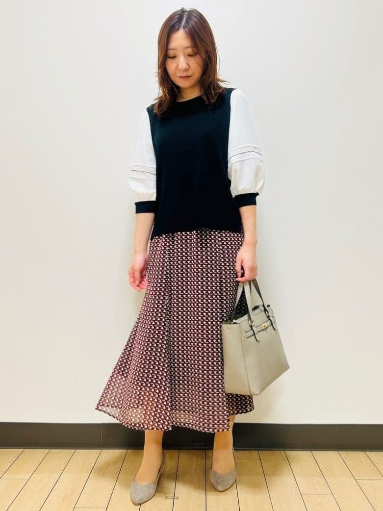 miiiさんの「Reflect｜【WEB先行カラーあり／マシンウォッシュ可／ウエスト総ゴム】コツキ幾何柄ロングスカート」を使ったコーディネート