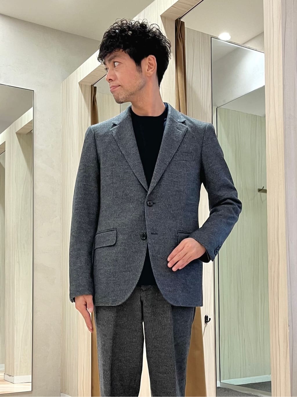 URAさんの「TAKEO KIKUCHI｜【Sサイズ～】尾州織 ピンヘッドムリネ ジャケット」を使ったコーディネート
