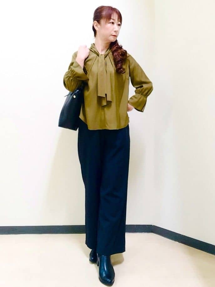 花さんの「Reflect｜【ウエスト総ゴム／セットアップ／単品使いOK◎】ベスト＋ストレートパンツセット」を使ったコーディネート