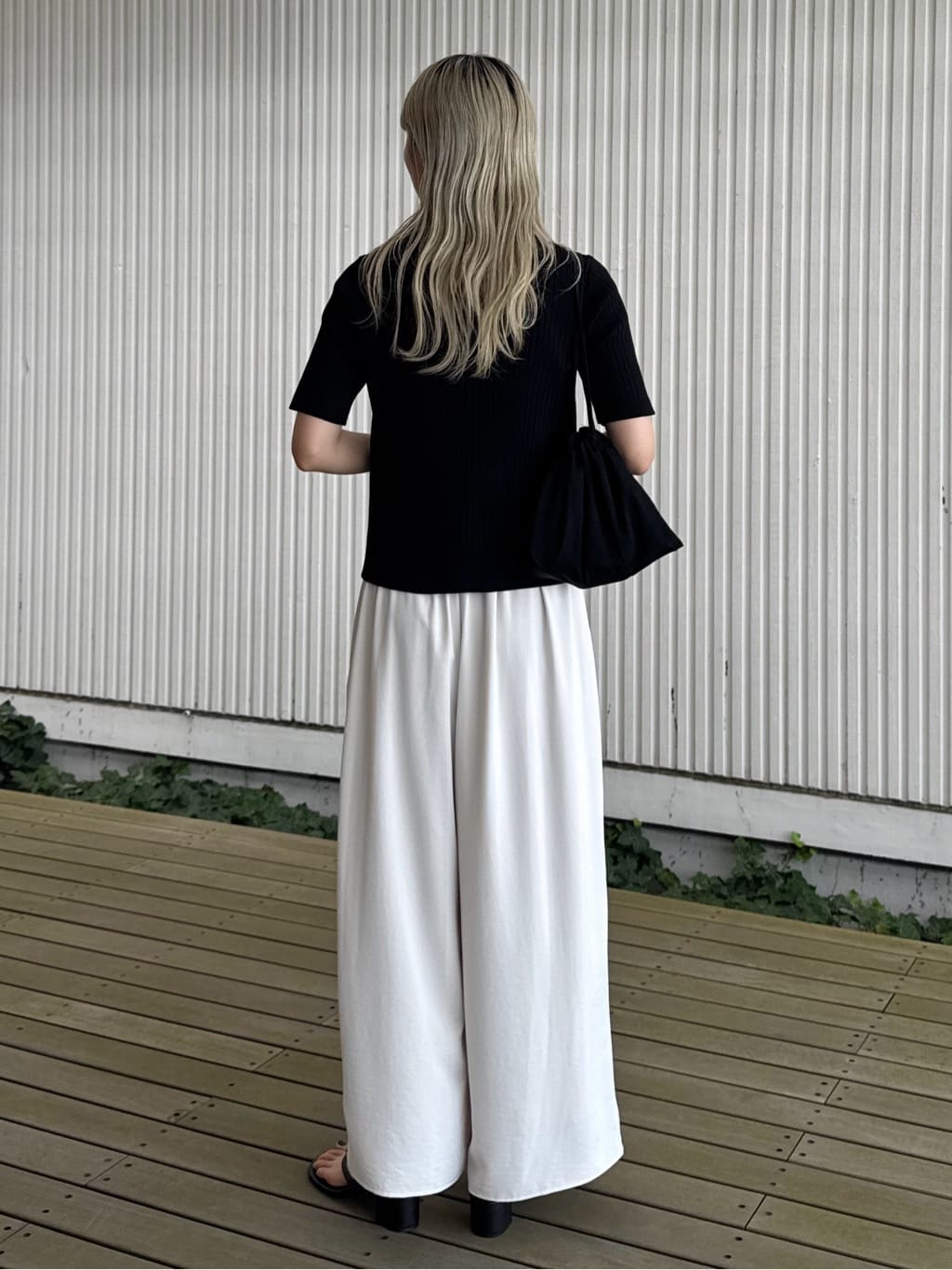 omaさんの「THE SHOP TK｜タックワイドパンツ【UV/洗濯機OK/セットUP可】」を使ったコーディネート