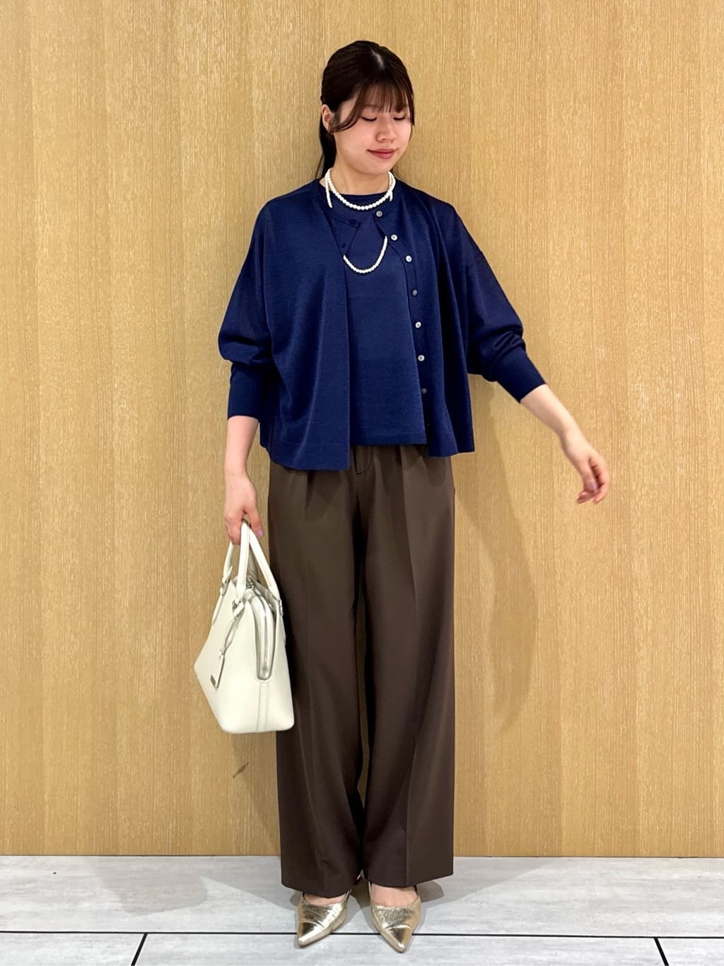 nanaさんの「UNTITLED｜【アンサンブル可/洗える】シアーノースリーブ プルオーバー」を使ったコーディネート