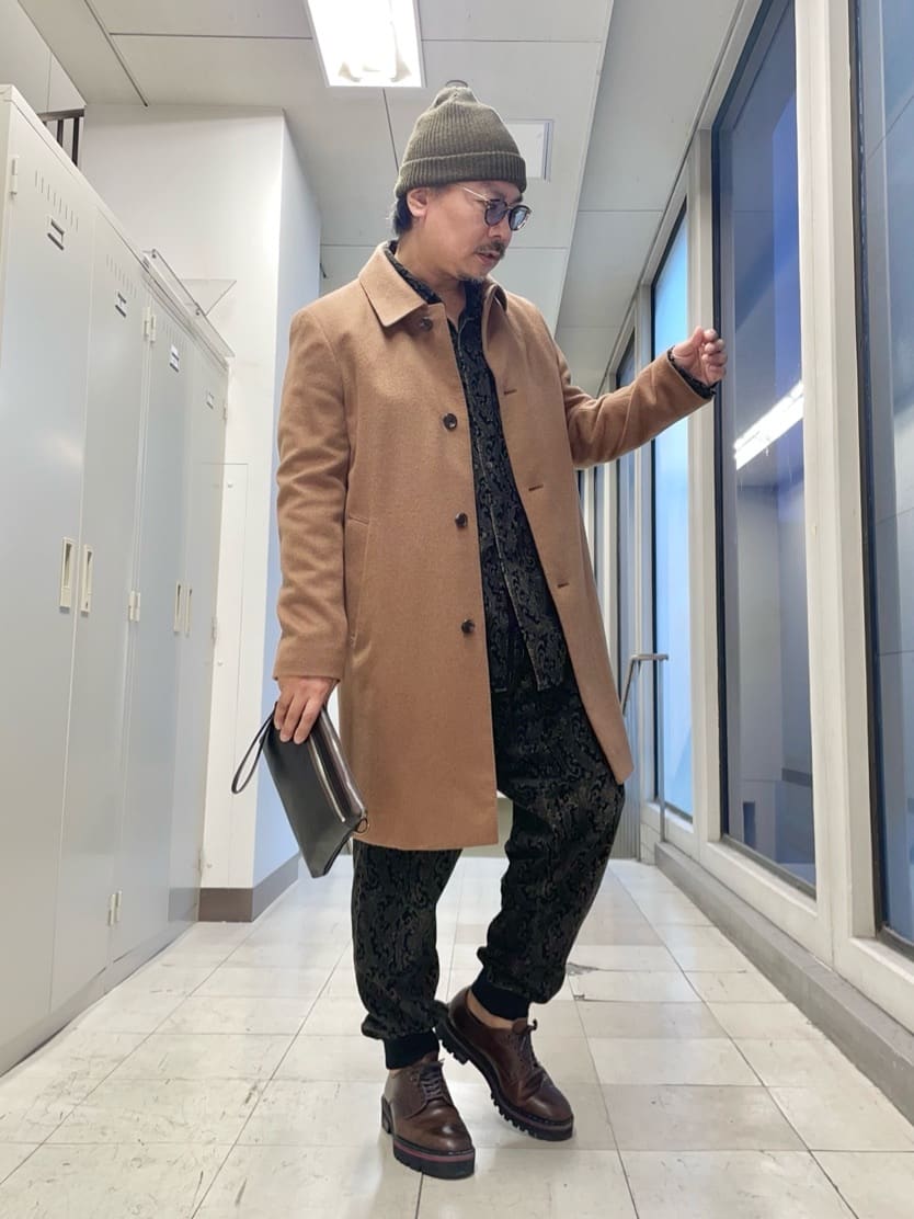 MAKOTO AIさんの「TAKEO KIKUCHI｜カシミヤブレンド ビーバー調ステンカラーコート」を使ったコーディネート