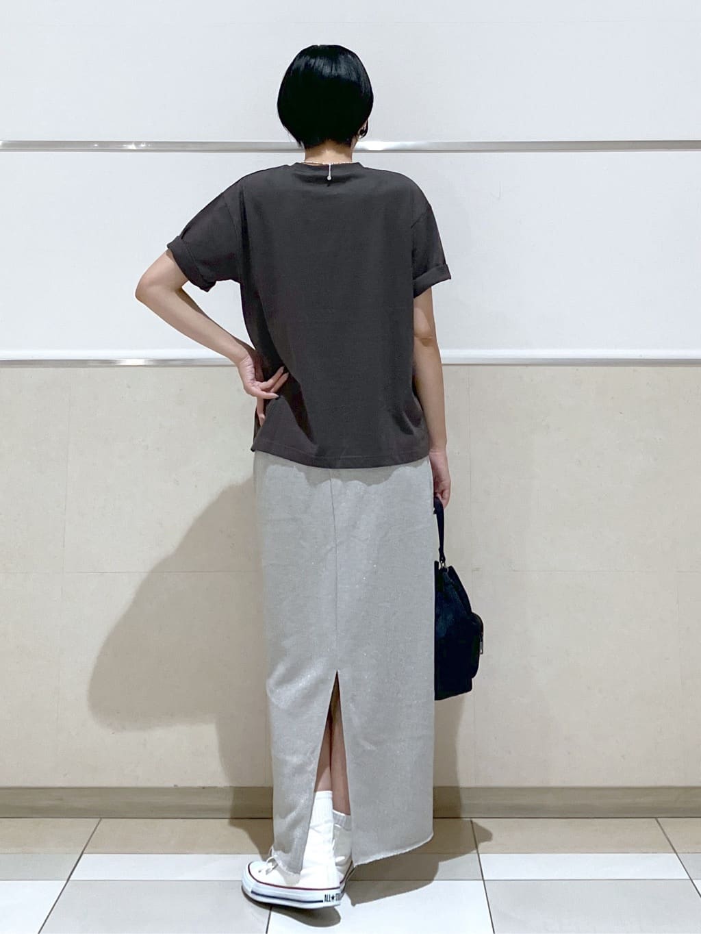 eriko さんの「Dessin｜【ユニセックス・洗える】オーガニックコットンロゴ入りTシャツ」を使ったコーディネート