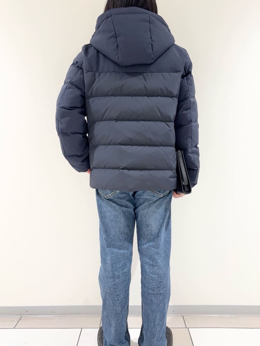 及川さんの「TAKEO KIKUCHI｜カラーコンビ ダウンブルゾン」を使ったコーディネート