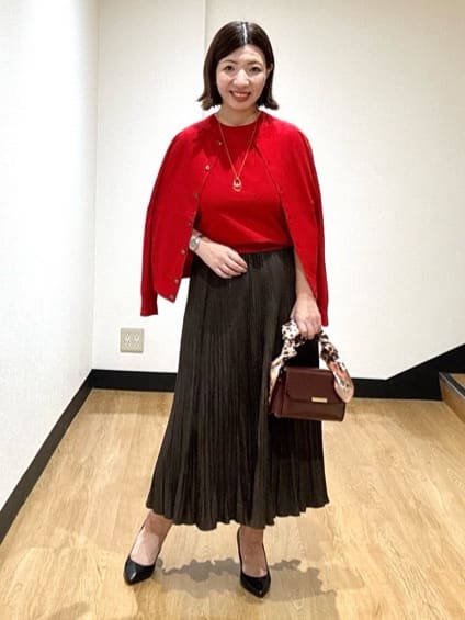 MIKIKOさんの「UNTITLED｜【アンサンブル可/薄手】ベーシッククルーネックカーディガン」を使ったコーディネート