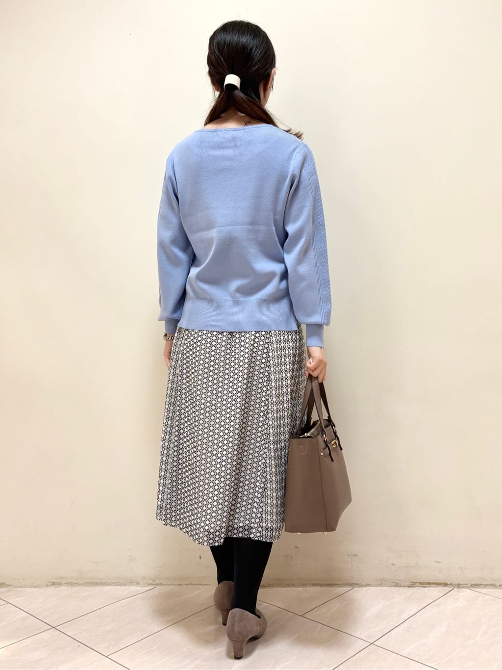 mikiさんの「Reflect｜【選べる6色／長く着られる◎】ボートネックニット」を使ったコーディネート
