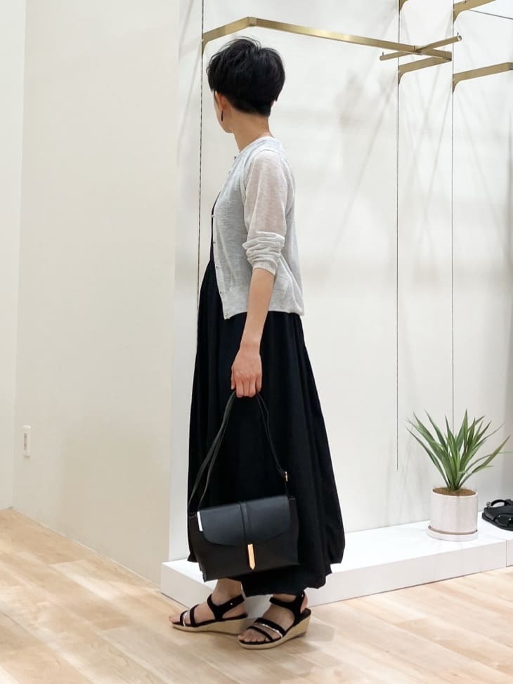 Keiさんの「grove｜【雑誌掲載】洗えるシアーカーディガン」を使ったコーディネート