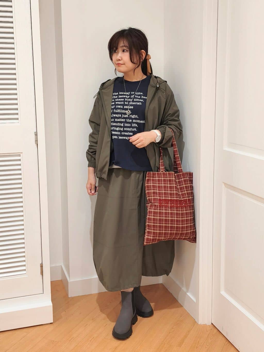 AIKOsanさんの「Dessin｜【セットアップ可・洗える】裾スピンドル付きイージースカート」を使ったコーディネート