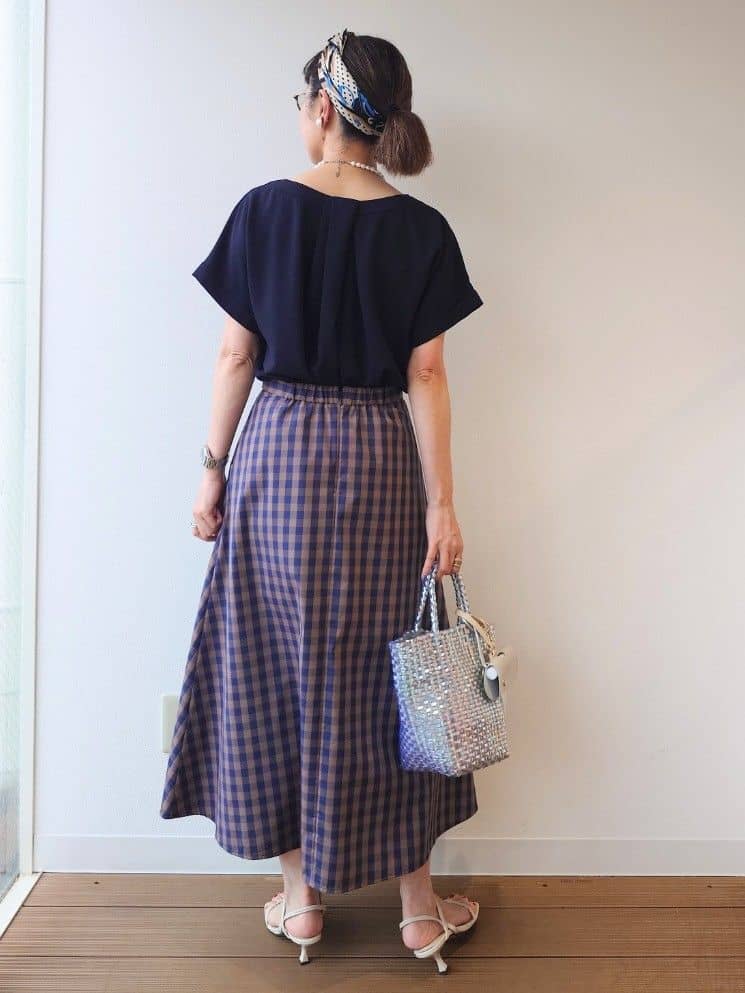 MUTSUKOさんの「UNTITLED｜メタリックメッシュトート」を使ったコーディネート