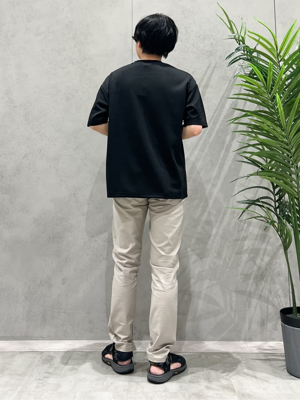 SHI-MAさんの「THE SHOP TK｜コード刺繍フォトプリント半袖Tシャツ 【洗濯機OK】」を使ったコーディネート