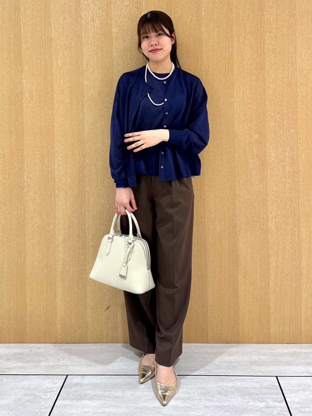 nanaさんの「UNTITLED｜【アンサンブル可/洗える】シアーノースリーブ プルオーバー」を使ったコーディネート