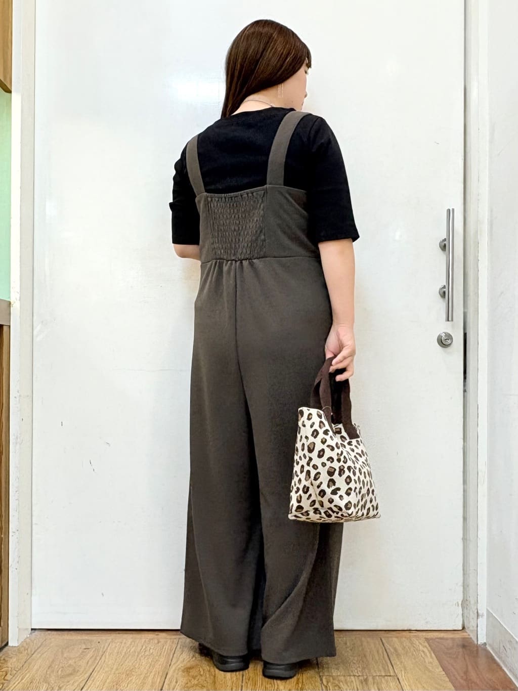 だいわさんの「SHOO･LA･RUE｜【S-LL】女性らしさ漂うハートネック テレコ5分袖トップス」を使ったコーディネート