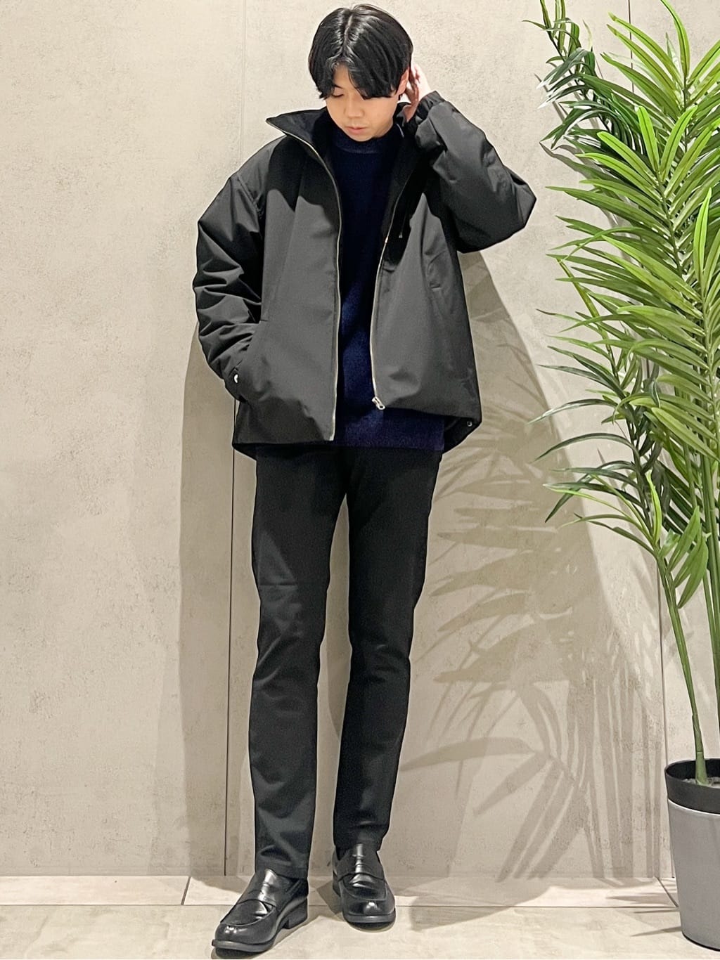 SHI-MAさんの「THE SHOP TK｜【大人の上品カジュアルを叶える】ハグするニット 洗濯機OK／6色展開」を使ったコーディネート