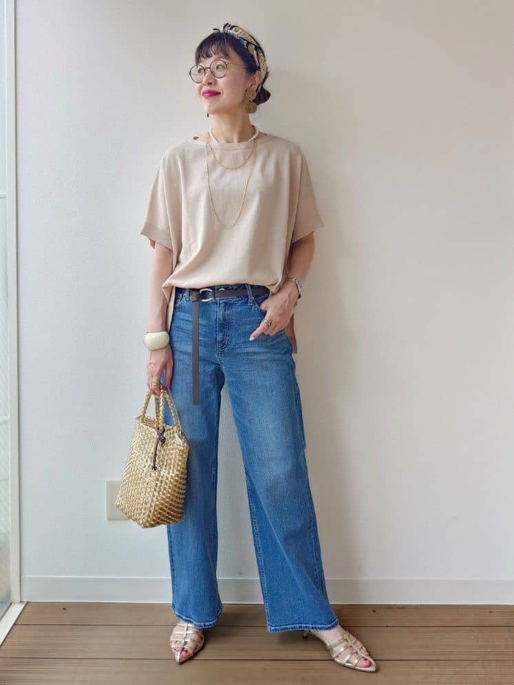 MUTSUKOさんの「UNTITLED｜【褒められデニム】ワイドストレート デニムパンツ」を使ったコーディネート