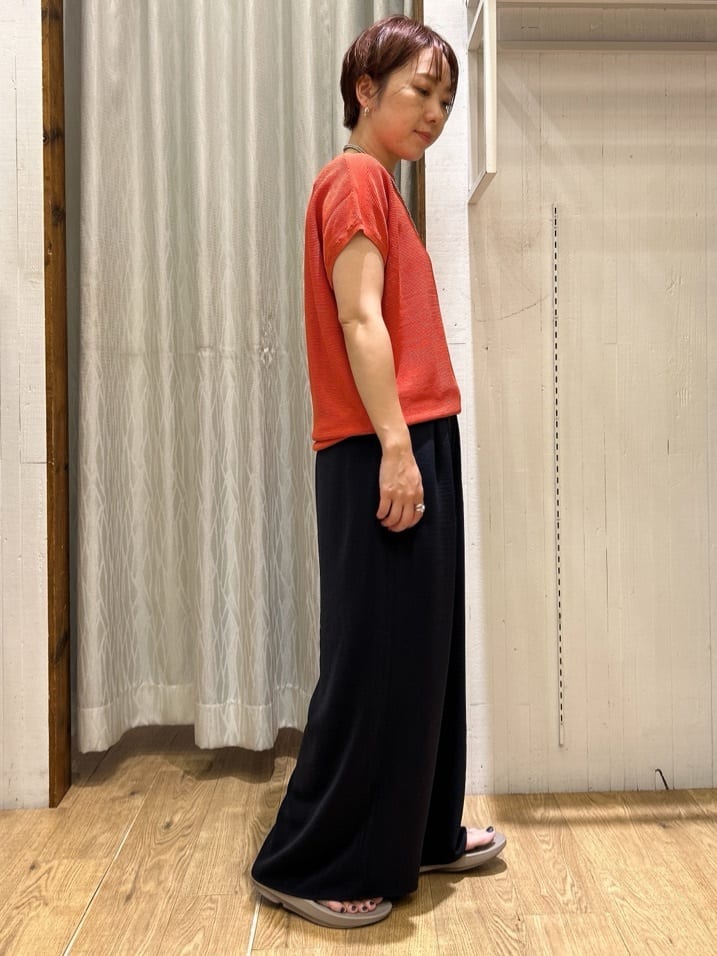 ga_riさんの「THE SHOP TK｜【6色展開】さらさらフレンチニット【毛玉になりにくい/洗濯機OK】」を使ったコーディネート