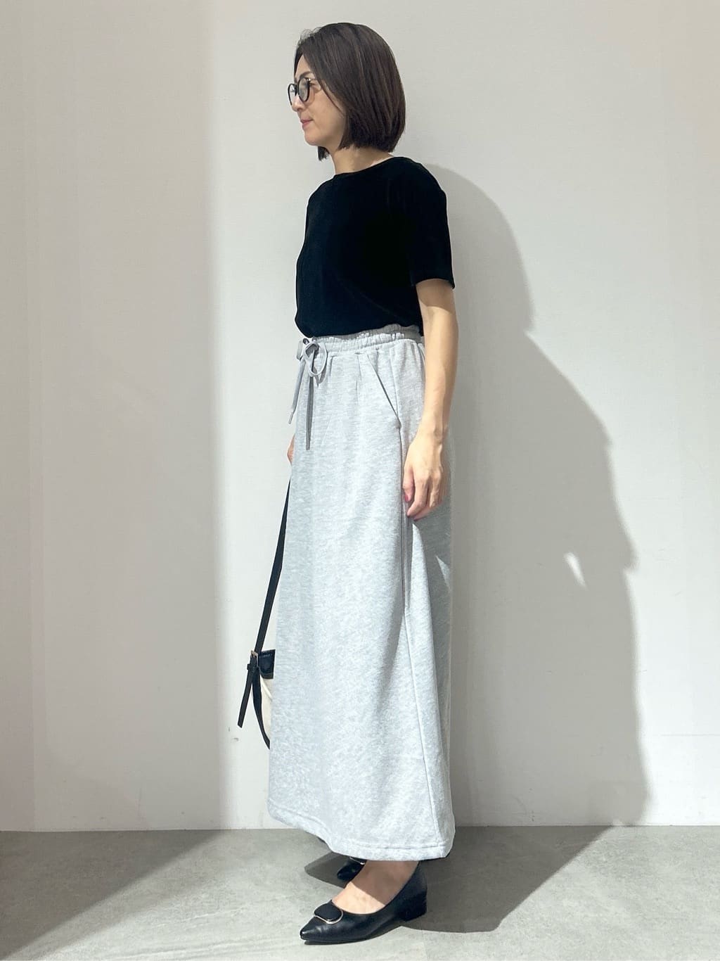 NAKAさんの「OPAQUE.CLIP｜ラメスウェットイージーロングスカート【洗濯機洗い可】」を使ったコーディネート