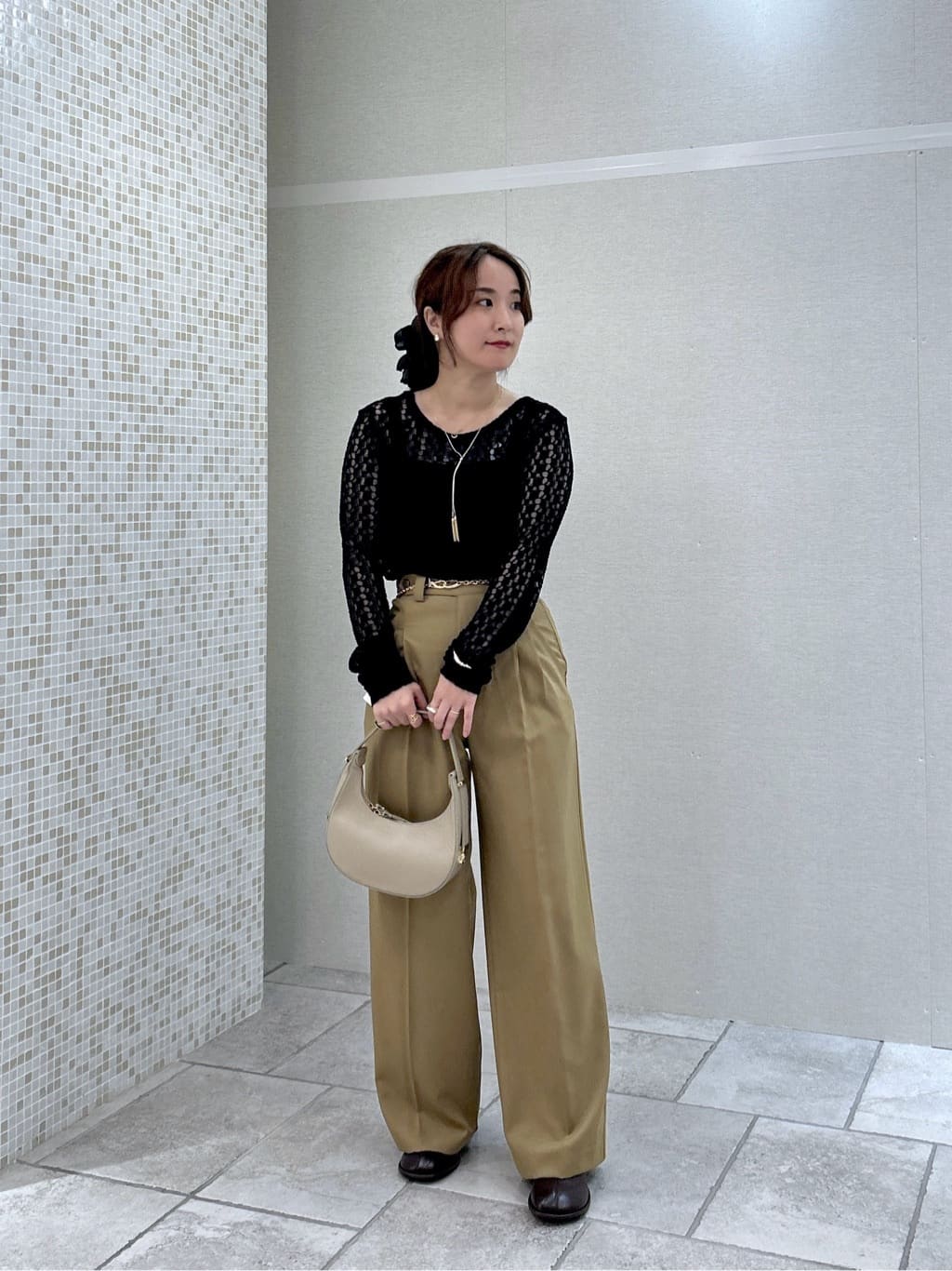 よねさんの「INDIVI｜Timeless｜モードスラックス」を使ったコーディネート