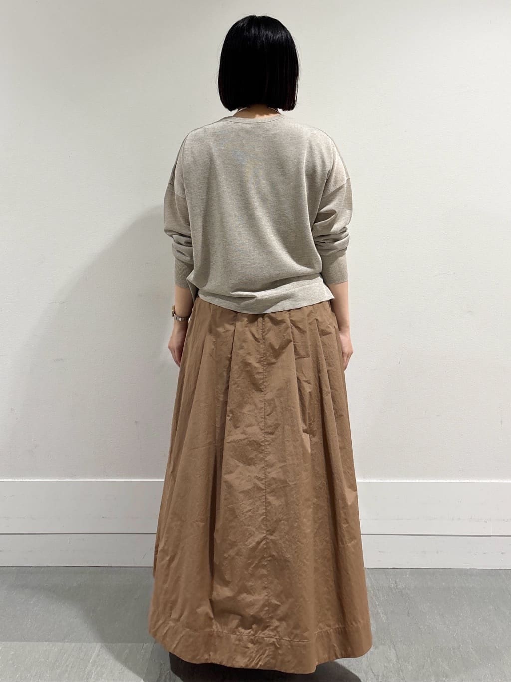 モエカさんの「UNTITLED｜【前後2WAY/アンサンブル可/ゆったり】シアーカーディガン」を使ったコーディネート