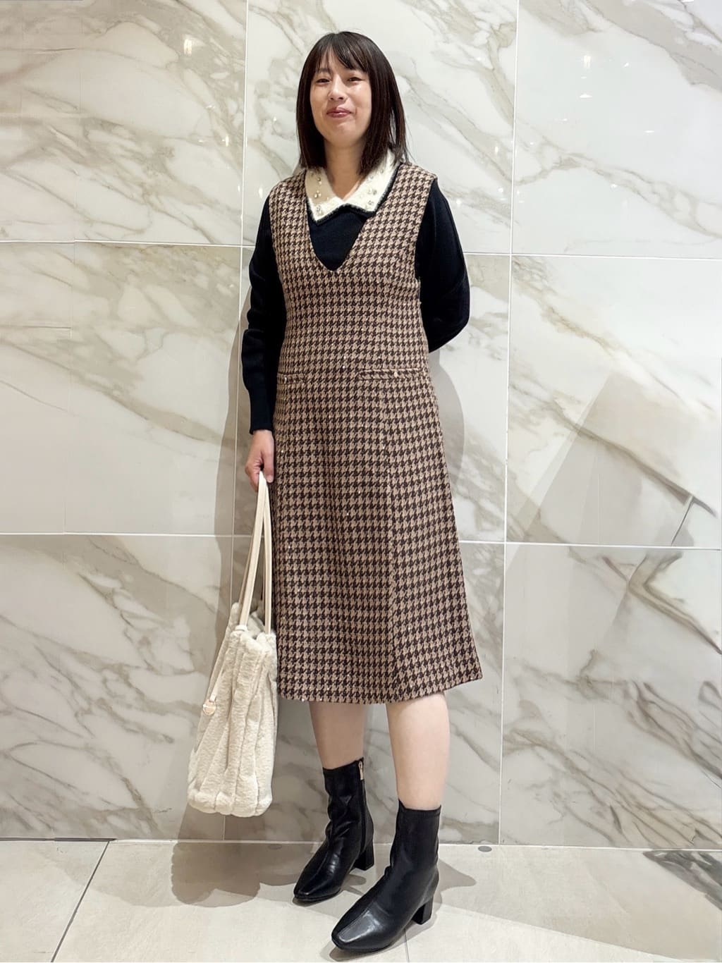マキさんの「index｜KAWADAダウンショートコート【撥水／洗濯機OK／静電気防止裏地】《XS～LL》」を使ったコーディネート