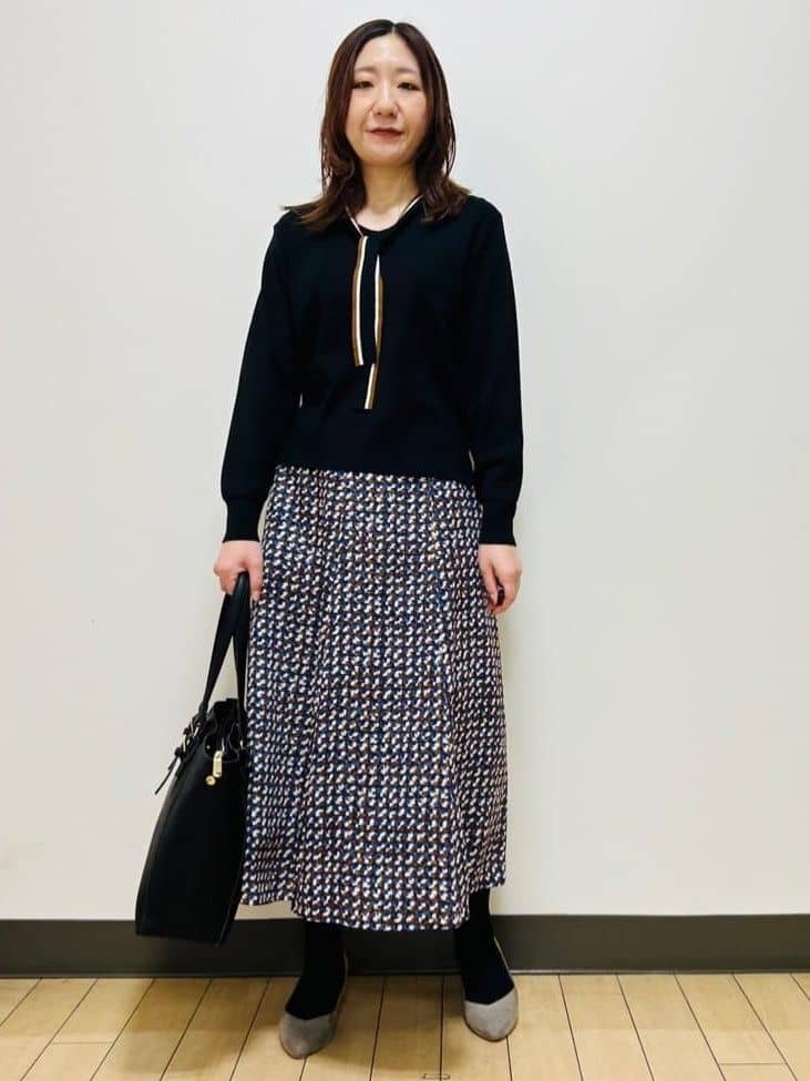 miiiさんの「Reflect｜【ニットスタイルが華やかに◎】チドリ風プリントフレアスカート」を使ったコーディネート