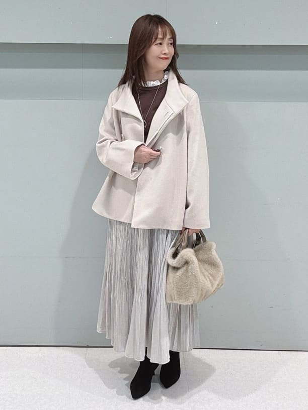 makiさんの「UNTITLED｜【着回しが効く／オンオフアウター】ウールショートコート」を使ったコーディネート