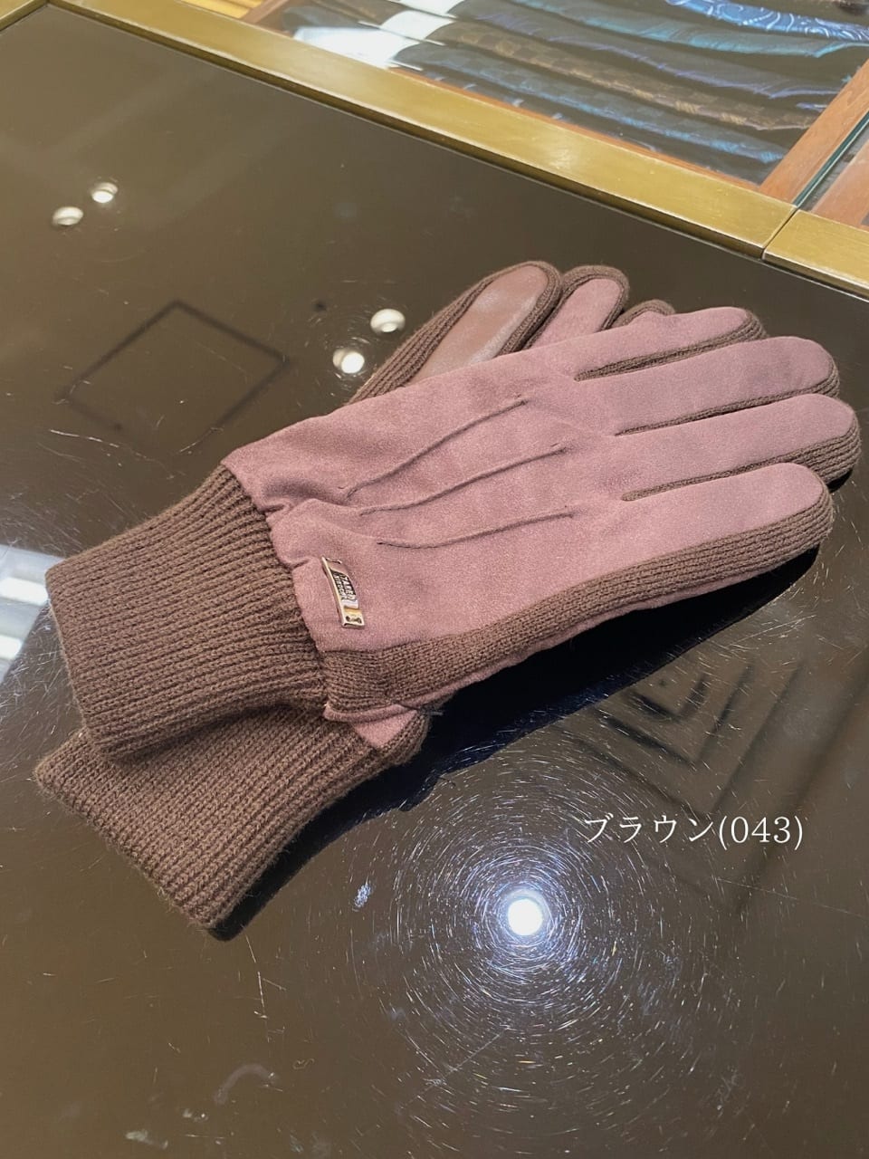 小南大和さんの「TAKEO KIKUCHI｜スエード調ニットコンビ ウォッシャブルグローブ」を使ったコーディネート