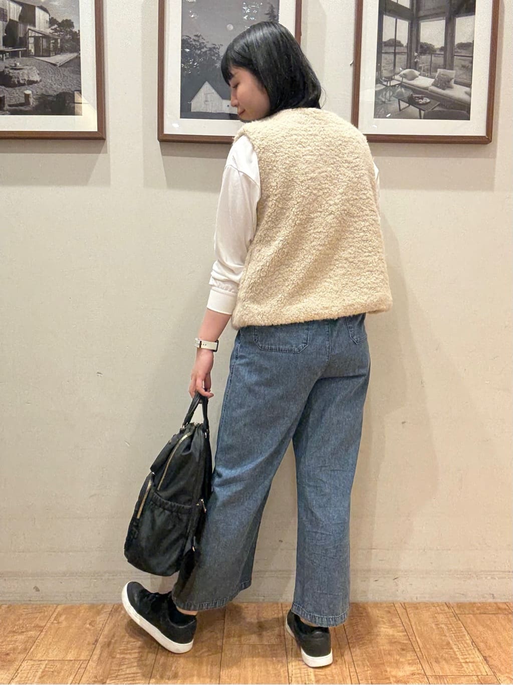 Tsuruさんの「SHOO･LA･RUE｜ふわふわファーベスト」を使ったコーディネート